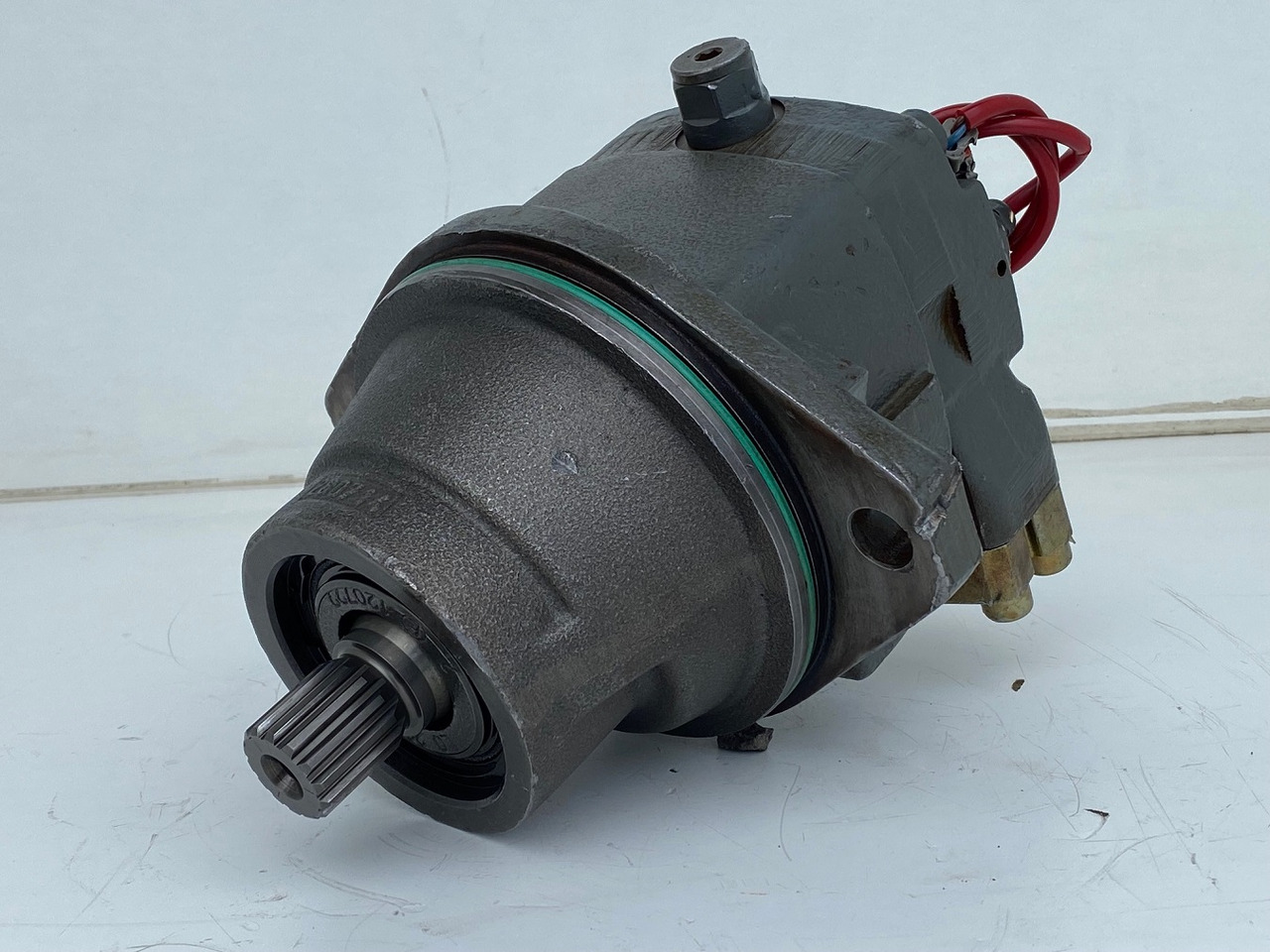 Liebherr Hydraulikeinbaumotor FMF045, ID-Nr.10132702. A924, LH30C, LH30M, LH35M, LH35MT, LH40C, LH40CP, LH40M, LH40MP, LH50CHR, LH50M, LH50MHR, LH50MT. #33179# - Hydraulic motor for Wheel excavator: picture 3 Liebherr Hydraulikeinbaumotor FMF045, ID-Nr.10132702. A924, LH30C, LH30M, LH35M, LH35MT, LH40C, LH40CP, LH40M, LH40MP, LH50CHR, LH50M, LH50MHR, LH50MT. #33179# - Hydraulic motor for Wheel excavator: picture 3