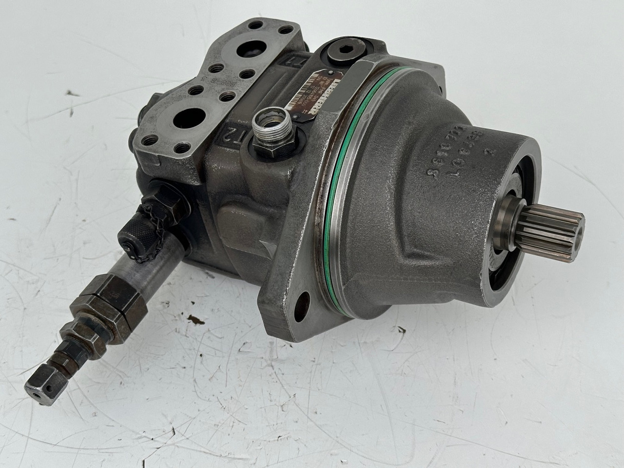 Liebherr Hydraulikeinbaumotor FMF045. ID-Nr.12464105. SAT250/287. LH18M, LH22C, LH22M, LH24M, LH26EC, LH26EM, LH26M. #12464105.20985# - Hydraulic motor for Construction machinery: picture 4 Liebherr Hydraulikeinbaumotor FMF045. ID-Nr.12464105. SAT250/287. LH18M, LH22C, LH22M, LH24M, LH26EC, LH26EM, LH26M. #12464105.20985# - Hydraulic motor for Construction machinery: picture 4