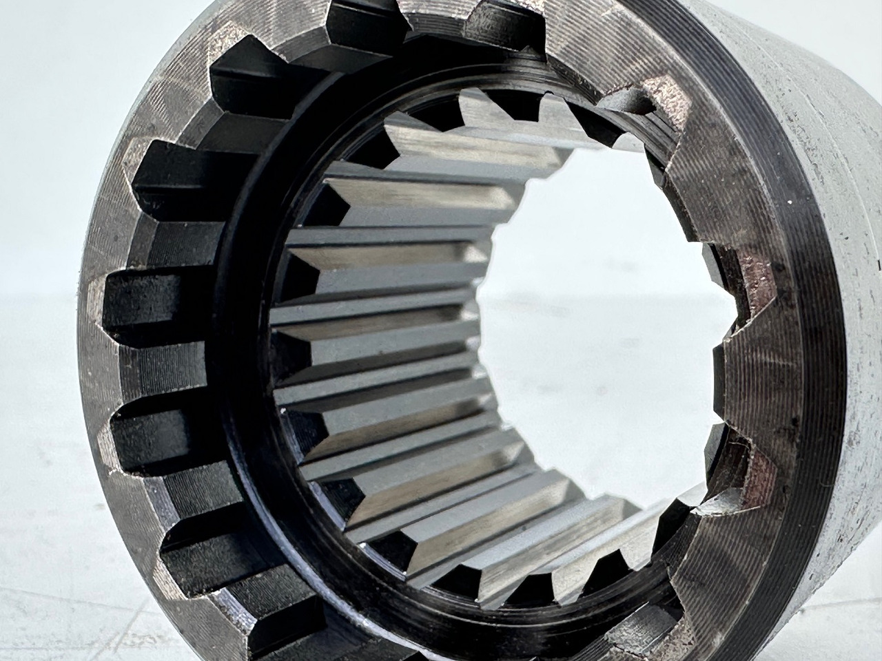Liebherr Nabe. ID-Nr.90019646. SAT325/274. R946, R950, RZG390. #90019646.FR.40254# - Swing motor for Crawler excavator: picture 5 Liebherr Nabe. ID-Nr.90019646. SAT325/274. R946, R950, RZG390. #90019646.FR.40254# - Swing motor for Crawler excavator: picture 5