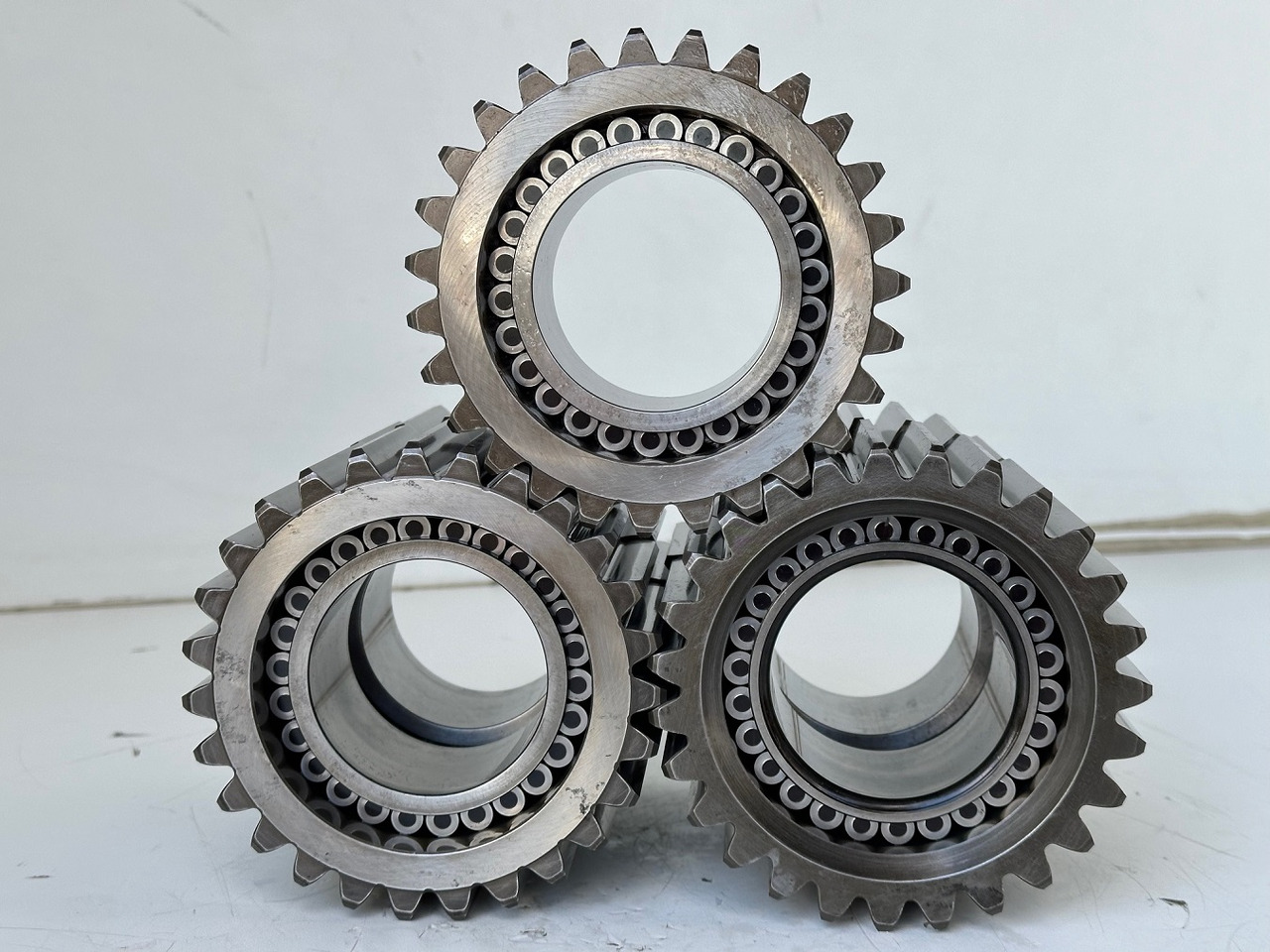 Liebherr Planetenrad ID-Nr.90024935. FAT400P112 - FAT400P130 - FAT400P139. R926, R928, R930, R934, R936, R938, R940, R944, R946, R950 T. #90024935.01.51139# - Gearbox for Construction machinery: picture 4 Liebherr Planetenrad ID-Nr.90024935. FAT400P112 - FAT400P130 - FAT400P139. R926, R928, R930, R934, R936, R938, R940, R944, R946, R950 T. #90024935.01.51139# - Gearbox for Construction machinery: picture 4