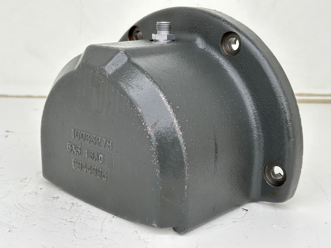 Liebherr Schmierfettkappe ID-Nr.9944996. SAT275/261 - SAT275/266 - SAT275/289 - SAT275/292. #9944996.1744# - Gearbox for Excavator: picture 5 Liebherr Schmierfettkappe ID-Nr.9944996. SAT275/261 - SAT275/266 - SAT275/289 - SAT275/292. #9944996.1744# - Gearbox for Excavator: picture 5