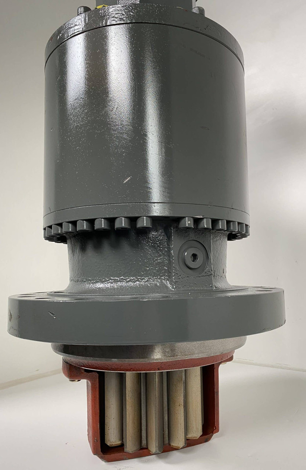 Liebherr Schwenkantrieb SAT275/285, ID-Nr.90019817 - ID-Nr.90017908 and Linde Hydromotor HMF 75-02 2706, ID-Nr.11007092. - Gearbox for Wheel excavator: picture 5 Liebherr Schwenkantrieb SAT275/285, ID-Nr.90019817 - ID-Nr.90017908 and Linde Hydromotor HMF 75-02 2706, ID-Nr.11007092. - Gearbox for Wheel excavator: picture 5