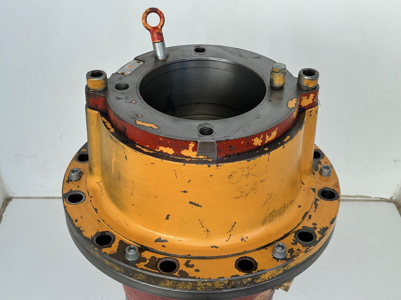 Liebherr Schwenkantrieb SAT300/213. ID-Nr.9443070. A900 C, A944 B, E942, LOS942, LOS944, P942 E, P944, R942, R944 B. #STM.0663# - Swing motor for Excavator: picture 4 Liebherr Schwenkantrieb SAT300/213. ID-Nr.9443070. A900 C, A944 B, E942, LOS942, LOS944, P942 E, P944, R942, R944 B. #STM.0663# - Swing motor for Excavator: picture 4