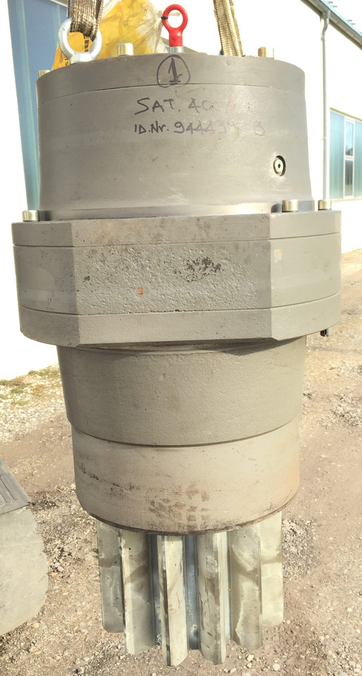 Liebherr Schwenkantrieb SAT400/216, ID-Nr.9444395. - Swing motor for Construction machinery: picture 2 Liebherr Schwenkantrieb SAT400/216, ID-Nr.9444395. - Swing motor for Construction machinery: picture 2