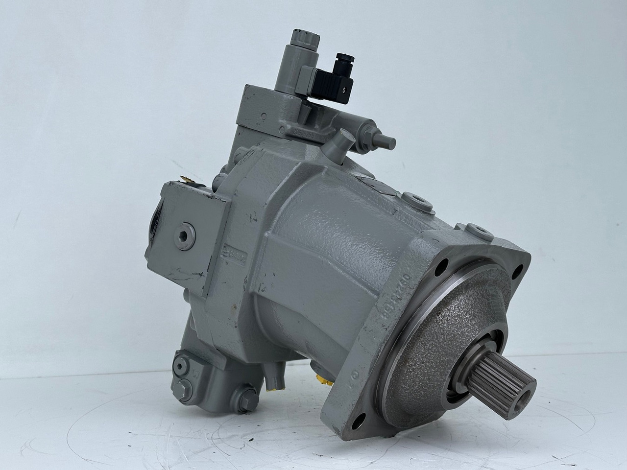 Liebherr Verstellmotor ID-Nr.510240108 - Hydromatik Rexroth Axialkolben-Verstellmotor Typ:A6VM140EP2D/63W-VZB017HB. #24338069# - Hydraulic motor for Crawler crane: picture 2 Liebherr Verstellmotor ID-Nr.510240108 - Hydromatik Rexroth Axialkolben-Verstellmotor Typ:A6VM140EP2D/63W-VZB017HB. #24338069# - Hydraulic motor for Crawler crane: picture 2