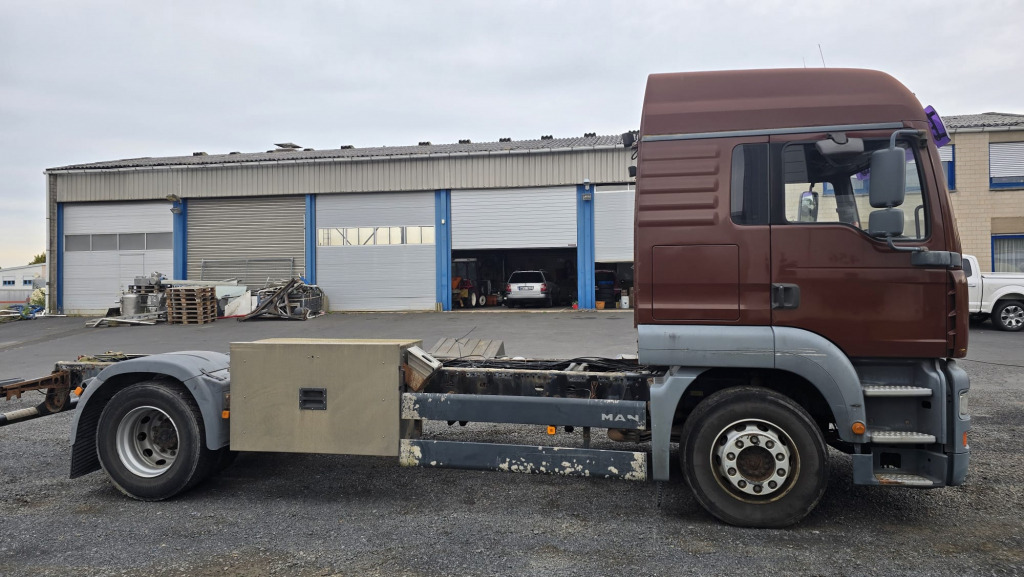 MAN TGA 18.430 4x2 (Nr. 6167) - Cab chassis truck: picture 4 MAN TGA 18.430 4x2 (Nr. 6167) - Cab chassis truck: picture 4