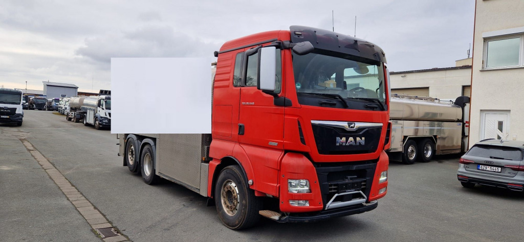 MAN TGX 26.640 6x2 (Nr. 5994) - Tank truck: picture 2 MAN TGX 26.640 6x2 (Nr. 5994) - Tank truck: picture 2