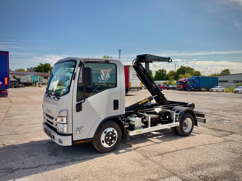 Isuzu M27 - Hook lift truck: picture 2 Isuzu M27 - Hook lift truck: picture 2