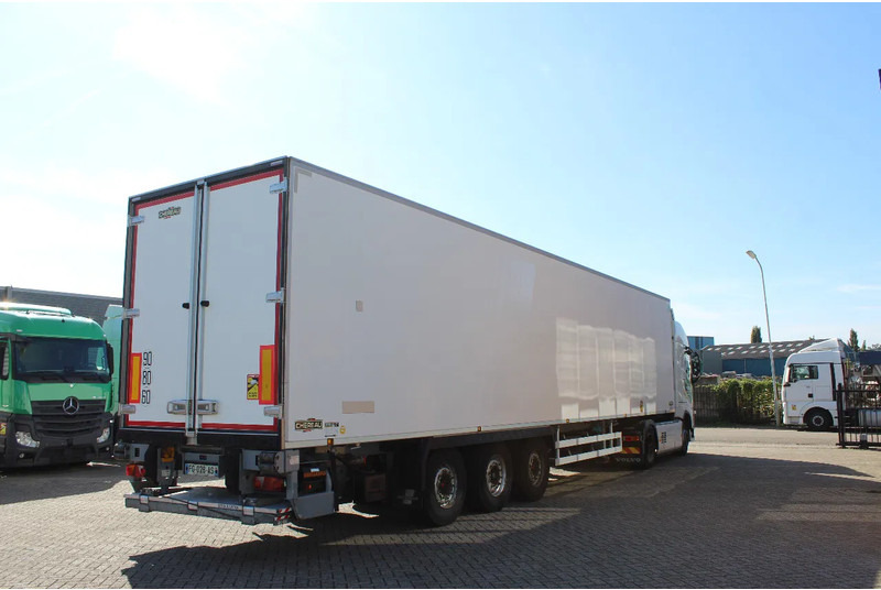 Chereau * THERMO KING * SLXI 300 * SAFE AXLE * - Refrigerator semi-trailer: picture 4 Chereau * THERMO KING * SLXI 300 * SAFE AXLE * - Refrigerator semi-trailer: picture 4