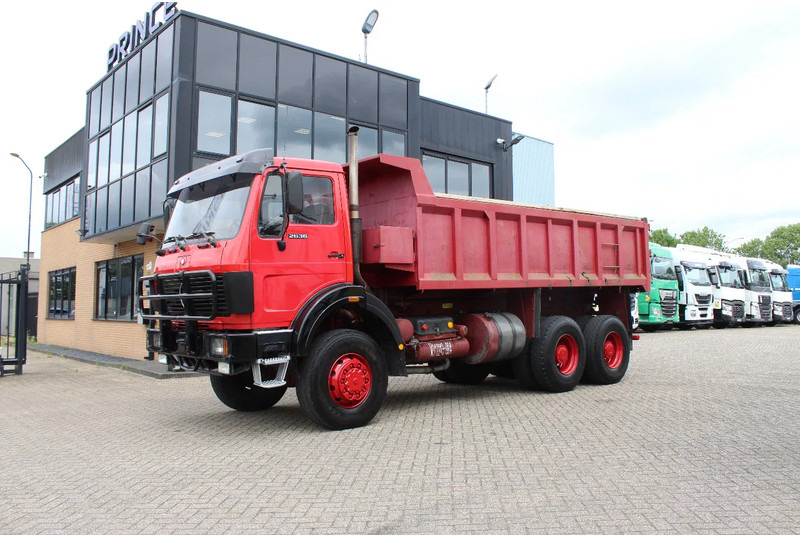 Mercedes-Benz 2636. V10 * 6x6 * FULL STEEL * 1 OWNER * 401TKM ORIGNAAL * TOP CONDITION * - Tipper: picture 1 Mercedes-Benz 2636. V10 * 6x6 * FULL STEEL * 1 OWNER * 401TKM ORIGNAAL * TOP CONDITION * - Tipper: picture 1