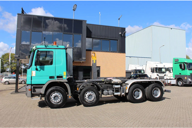 Mercedes-Benz Actros 3241 * 3 PEDAL * TOP CONDITION * - Hook lift truck: picture 2 Mercedes-Benz Actros 3241 * 3 PEDAL * TOP CONDITION * - Hook lift truck: picture 2