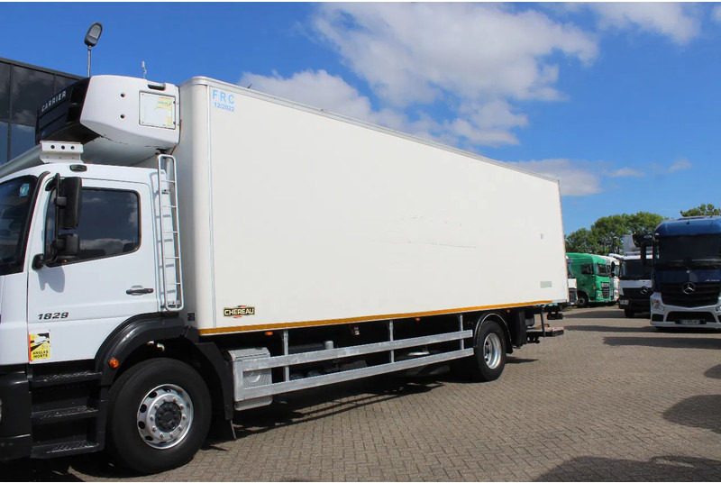 Mercedes-Benz Axor 1829 * MANUAL * EURO5 * 4X2 * CARRIER SUPRA 950 * - Refrigerator truck: picture 3 Mercedes-Benz Axor 1829 * MANUAL * EURO5 * 4X2 * CARRIER SUPRA 950 * - Refrigerator truck: picture 3