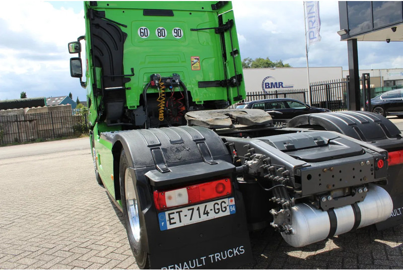 Renault T520 * EURO6 * 4X2 * RETARDER - Tractor unit: picture 3 Renault T520 * EURO6 * 4X2 * RETARDER - Tractor unit: picture 3
