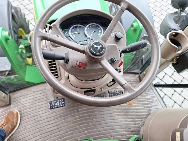 John Deere 6430 Premium - Farm tractor: picture 5 John Deere 6430 Premium - Farm tractor: picture 5