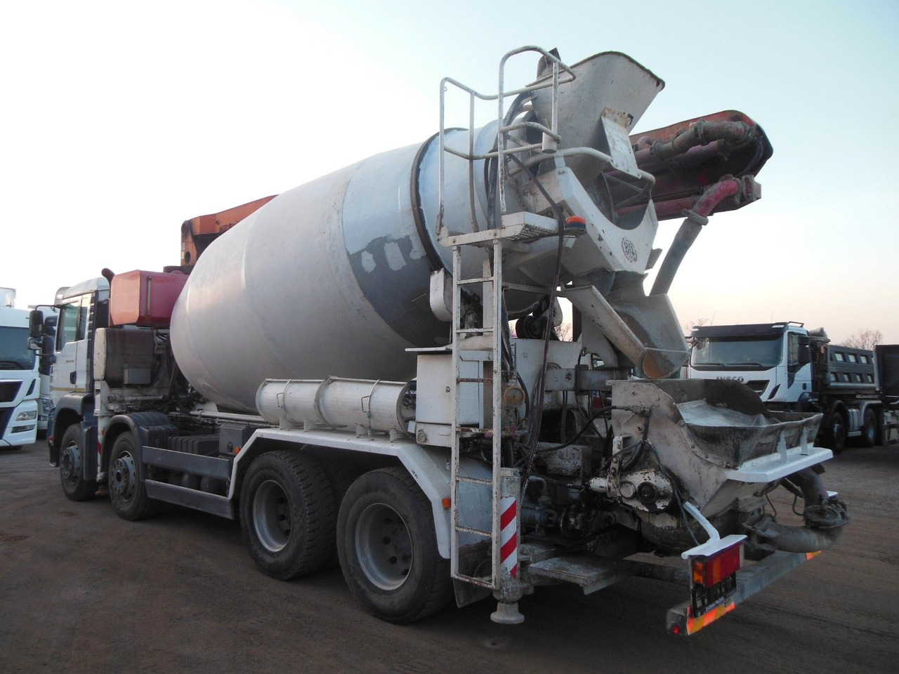 MAN TGA 35.410, 8X4, MIX + PUMPE 24M - Concrete mixer truck: picture 4 MAN TGA 35.410, 8X4, MIX + PUMPE 24M - Concrete mixer truck: picture 4