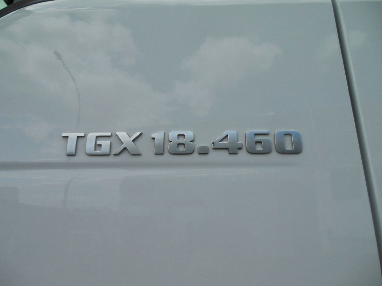MAN TGX 18.460, XLX, VOLL LUFT, PRITSCHE 9,2M, TOP!! - Curtainsider truck: picture 5 MAN TGX 18.460, XLX, VOLL LUFT, PRITSCHE 9,2M, TOP!! - Curtainsider truck: picture 5