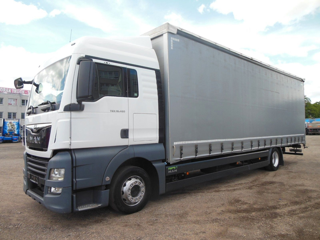 MAN TGX 18.460, XLX, VOLL LUFT, PRITSCHE 9,2M, TOP!! - Curtainsider truck: picture 1 MAN TGX 18.460, XLX, VOLL LUFT, PRITSCHE 9,2M, TOP!! - Curtainsider truck: picture 1