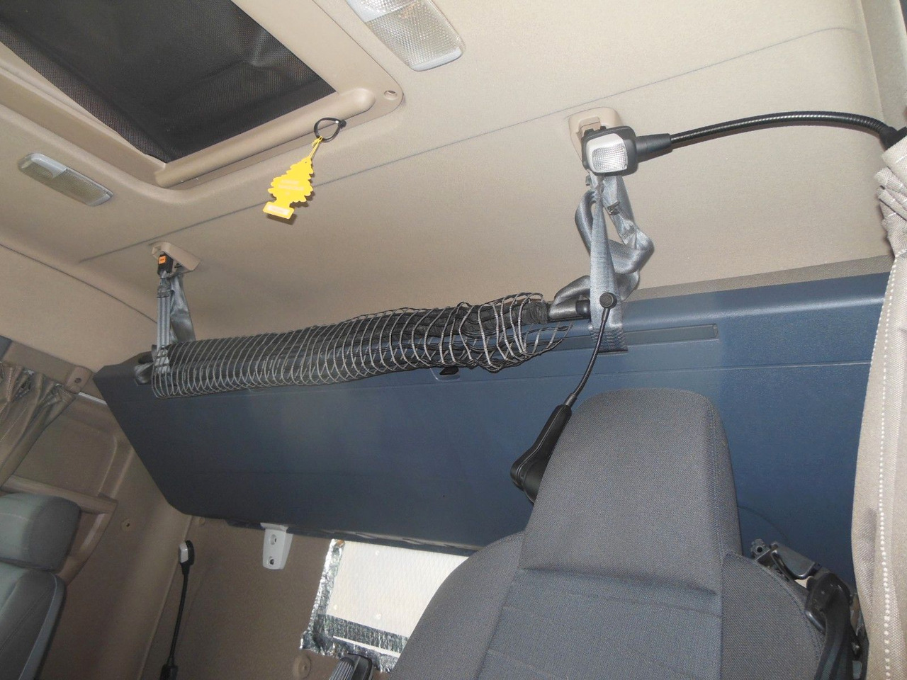 Hook lift truck Scania R 450, 6X4, RETARDER, PALFINGER T20: picture 17 Hook lift truck Scania R 450, 6X4, RETARDER, PALFINGER T20: picture 17