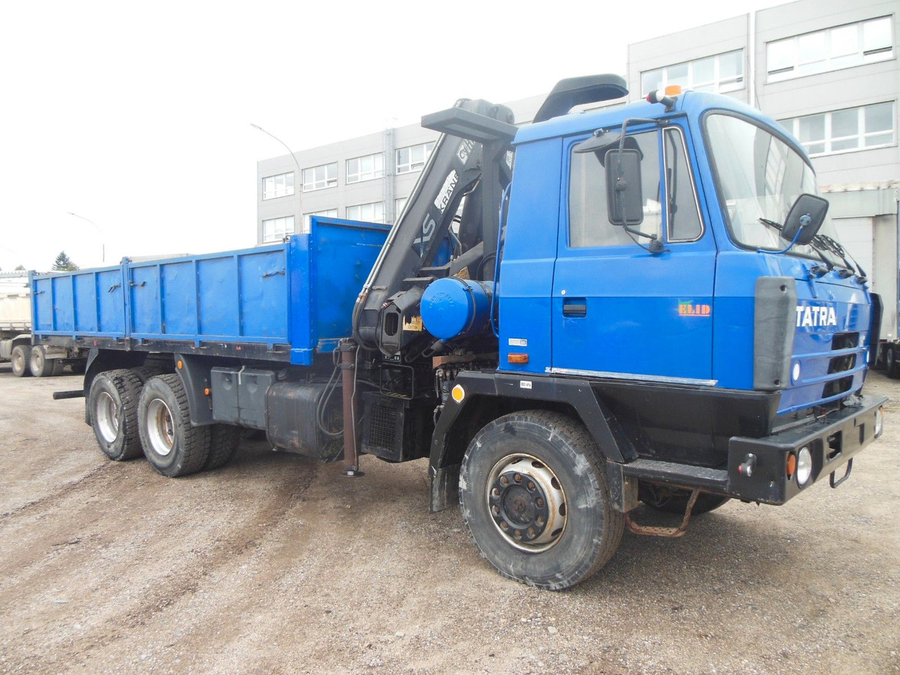 Tatra T 815, 6X6, HIAB 144 B - 3 DUO - Dropside/ Flatbed truck, Crane truck: picture 2 Tatra T 815, 6X6, HIAB 144 B - 3 DUO - Dropside/ Flatbed truck, Crane truck: picture 2