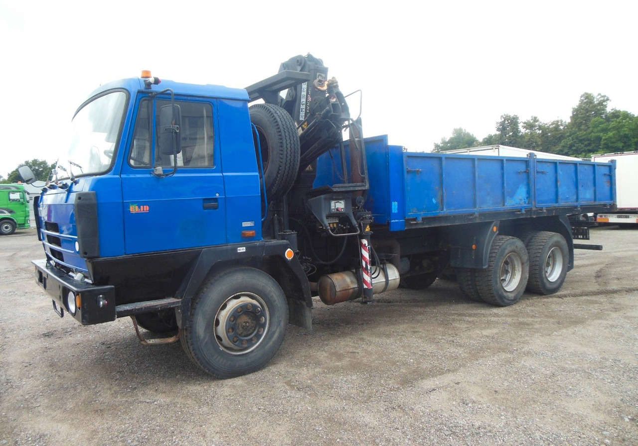 Tatra T 815, 6X6, HIAB 144 B - 3 DUO - Dropside/ Flatbed truck, Crane truck: picture 1 Tatra T 815, 6X6, HIAB 144 B - 3 DUO - Dropside/ Flatbed truck, Crane truck: picture 1