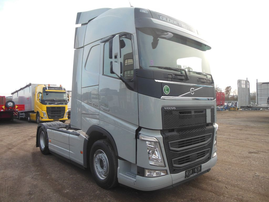 Volvo FH 13/460 TURBO COMPOUND,I-SAVE,I-PARK COOL,TOP Volvo FH 13/460 TURBO COMPOUND,I-SAVE,I-PARK COOL,TOP - Tractor unit: picture 2 Volvo FH 13/460 TURBO COMPOUND,I-SAVE,I-PARK COOL,TOP Volvo FH 13/460 TURBO COMPOUND,I-SAVE,I-PARK COOL,TOP - Tractor unit: picture 2