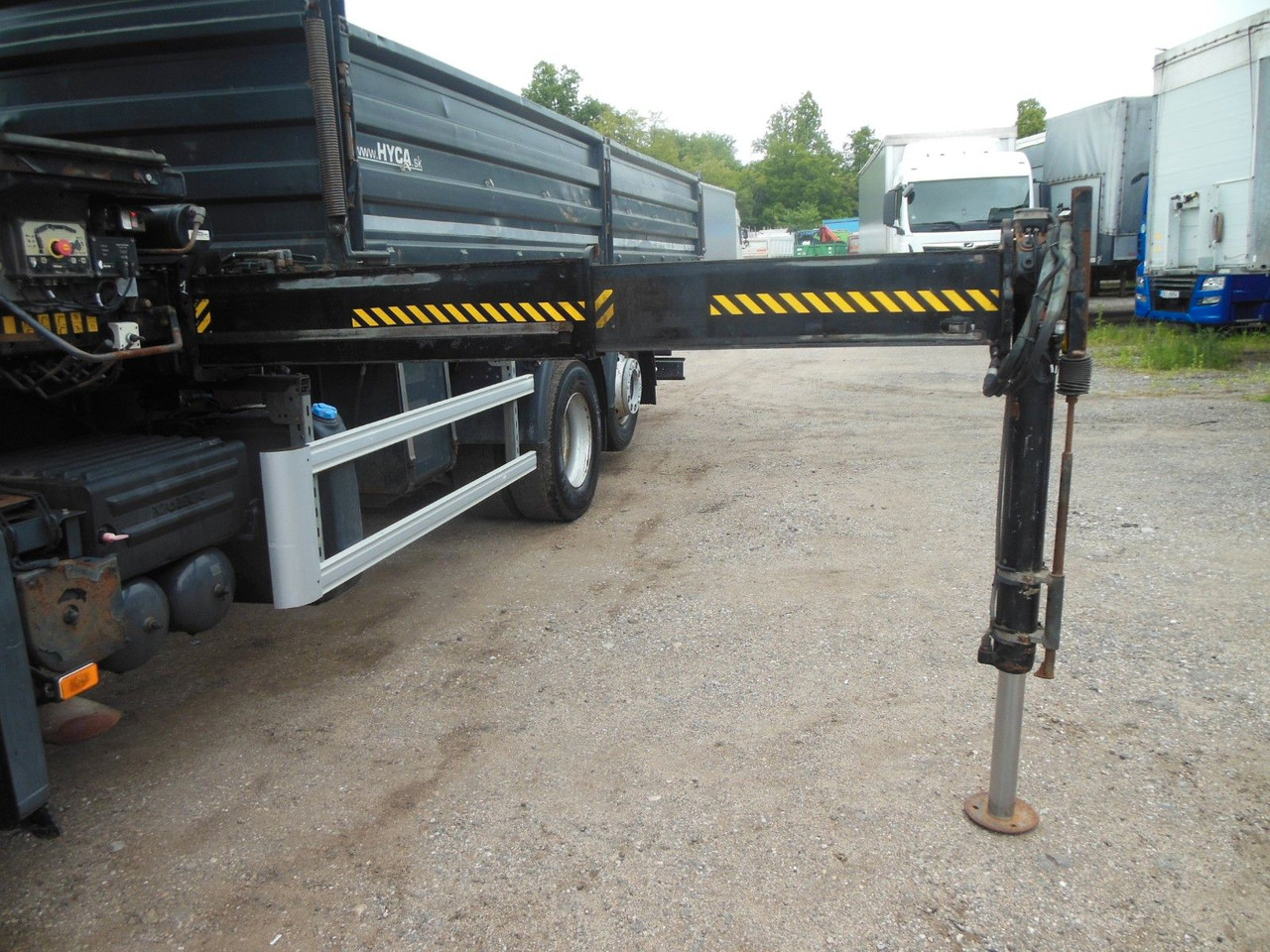 Tipper, Crane truck Volvo FM 410, 6X2, DREISEITEN KIPPER, HIAB XS 211: picture 16