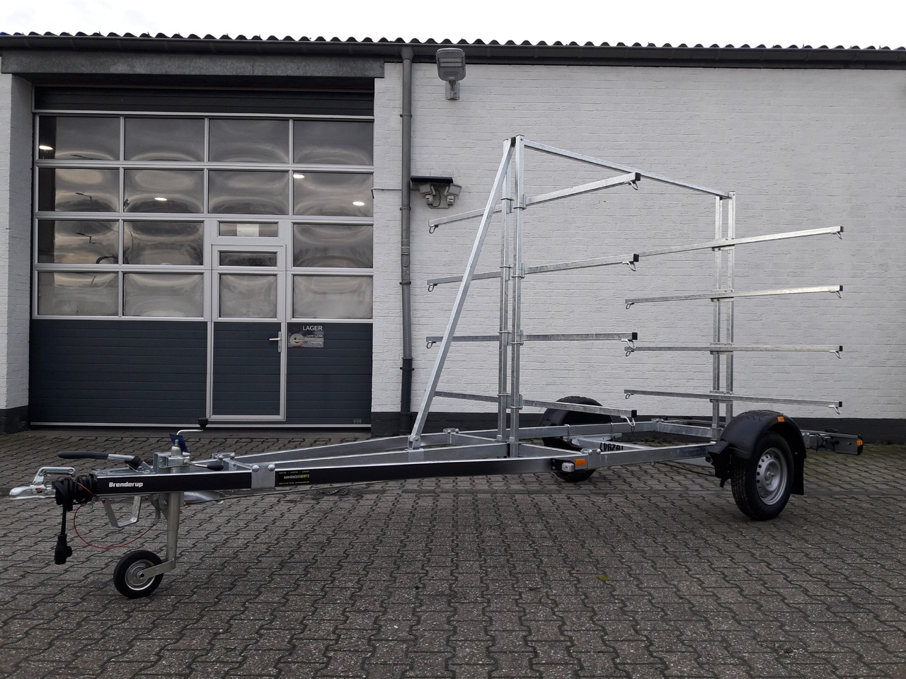 Brenderup Boattrailer Bootsanhänger 161000B CX Kanu / Kayak SUP Board Gestell 1000kg Online Aktion - Boat trailer: picture 1 Brenderup Boattrailer Bootsanhänger 161000B CX Kanu / Kayak SUP Board Gestell 1000kg Online Aktion - Boat trailer: picture 1