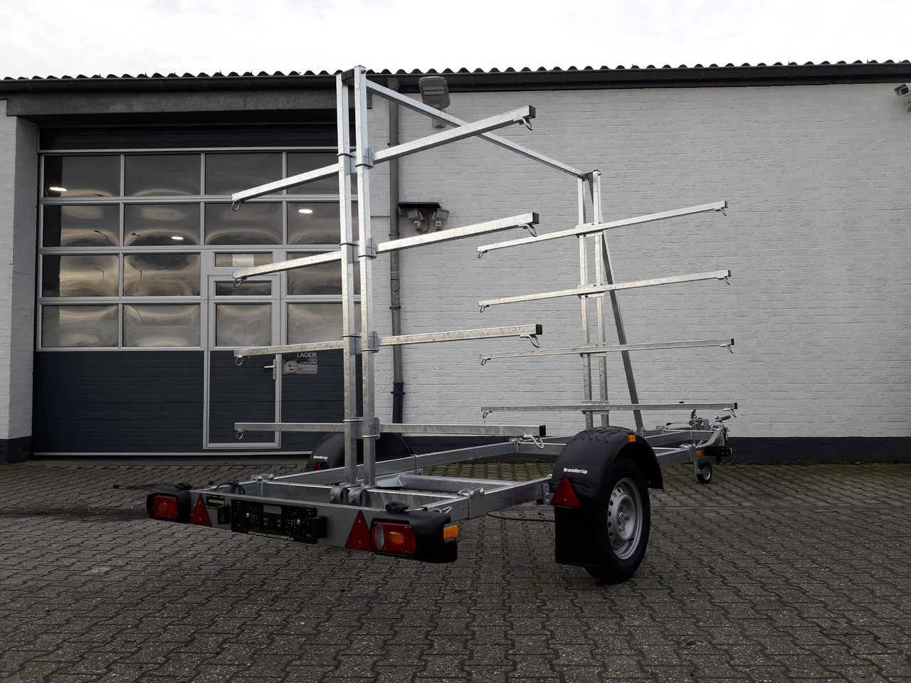 Brenderup Boattrailer Bootsanhänger 161000B CX Kanu / Kayak SUP Board Gestell 1000kg Online Aktion - Boat trailer: picture 5 Brenderup Boattrailer Bootsanhänger 161000B CX Kanu / Kayak SUP Board Gestell 1000kg Online Aktion - Boat trailer: picture 5