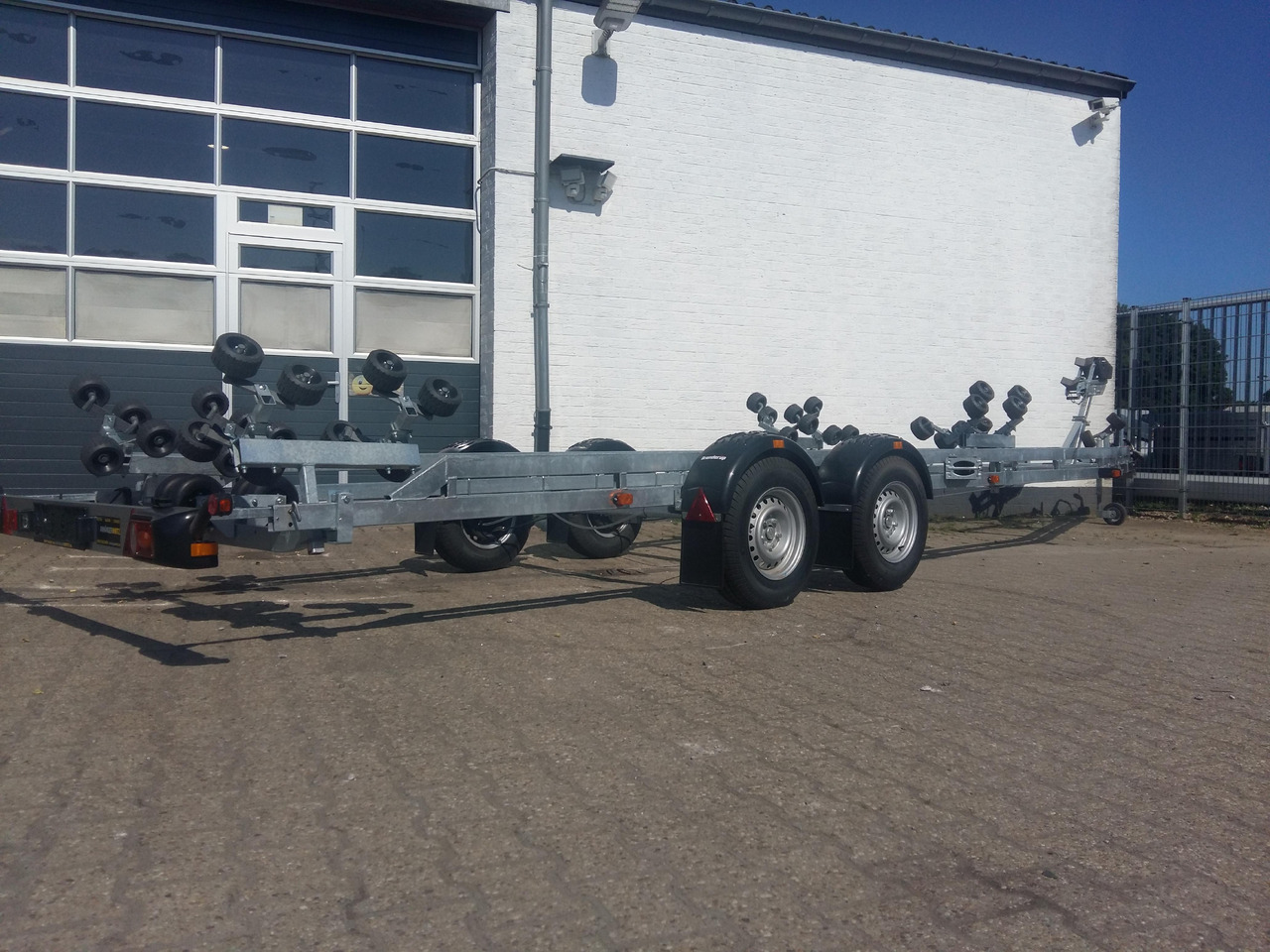 Brenderup Bootstrailer 303500 X TB SR X-Line Superrollen (XXL) 3500kg Online Winter Aktion - Boat trailer: picture 2 Brenderup Bootstrailer 303500 X TB SR X-Line Superrollen (XXL) 3500kg Online Winter Aktion - Boat trailer: picture 2