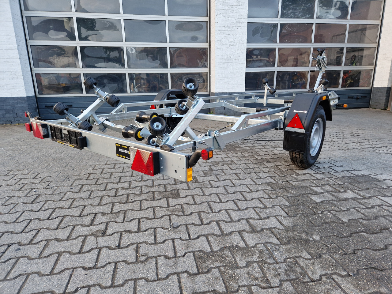 Brenderup Bootstrailer Premium 221800 B SR 1800 Superrollen Winde Boote bis 640cm 1800kg 312267 - Boat trailer: picture 5 Brenderup Bootstrailer Premium 221800 B SR 1800 Superrollen Winde Boote bis 640cm 1800kg 312267 - Boat trailer: picture 5