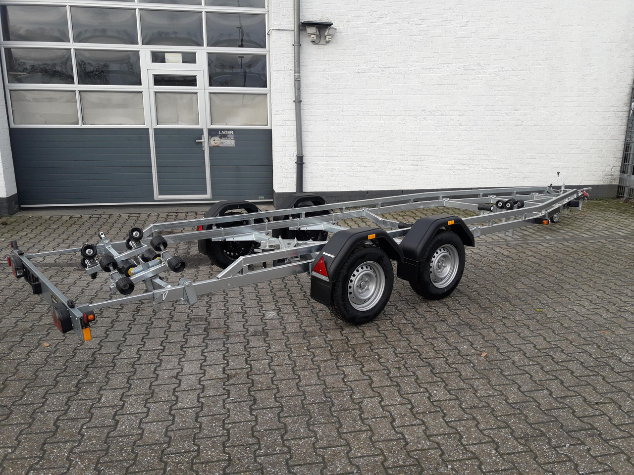 Brenderup Bootstrailer Premium 242500 TB SR 2500 Superrollen Winde 2500kg 312269 Modell 2024 - Boat trailer: picture 5 Brenderup Bootstrailer Premium 242500 TB SR 2500 Superrollen Winde 2500kg 312269 Modell 2024 - Boat trailer: picture 5