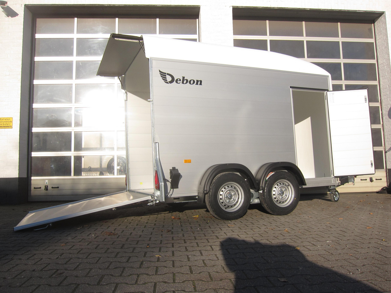 Cargo Roadster 500 312x167x199cm Alu Poly white Seitentür Pullman 100km/H 2000kg - Closed box trailer: picture 1 Cargo Roadster 500 312x167x199cm Alu Poly white Seitentür Pullman 100km/H 2000kg - Closed box trailer: picture 1