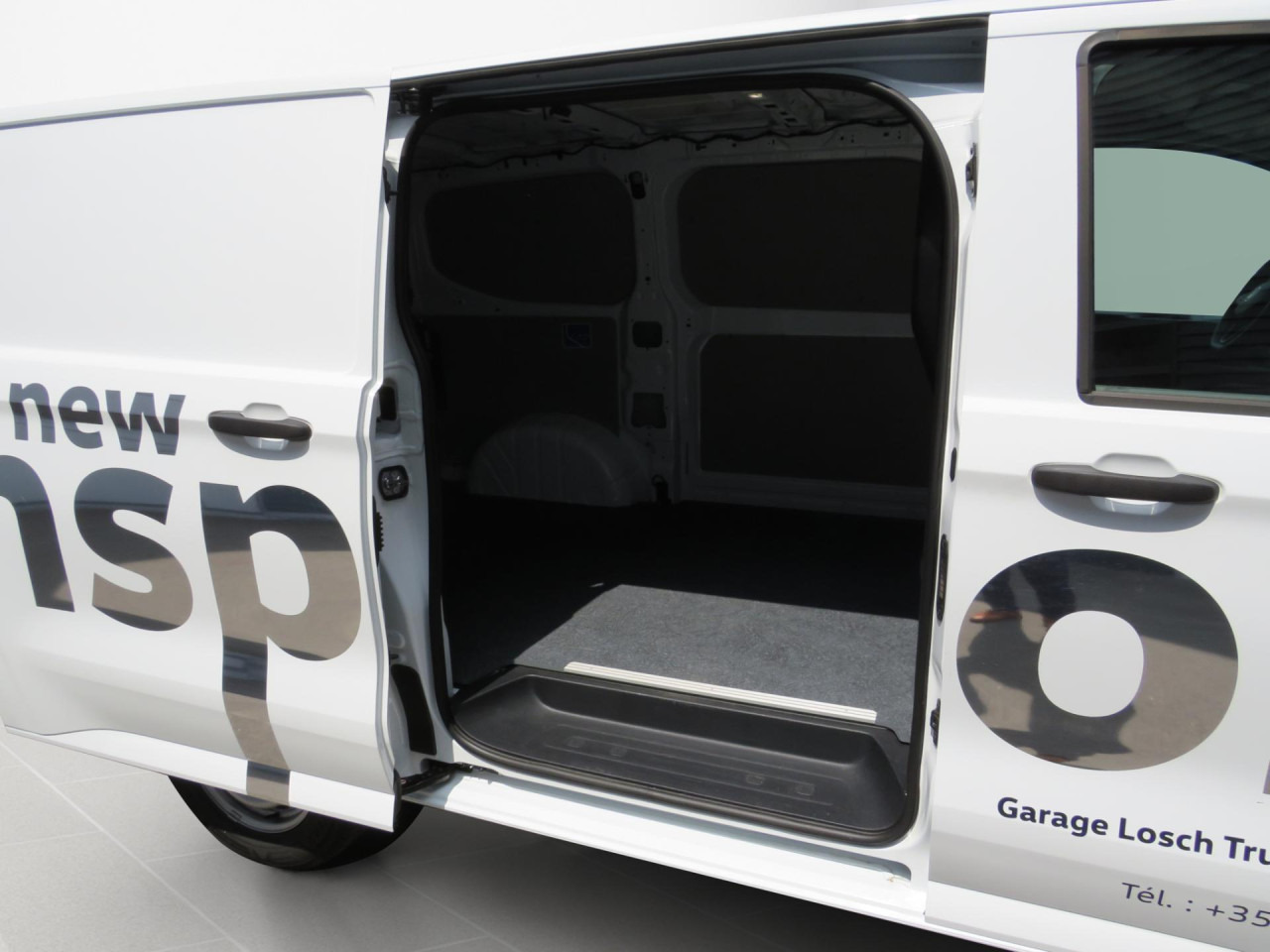 VOLKSWAGEN T7 Transporter 2.0 TDI 110 kW Kasten 4MOTION Klima - Panel van: picture 5 VOLKSWAGEN T7 Transporter 2.0 TDI 110 kW Kasten 4MOTION Klima - Panel van: picture 5