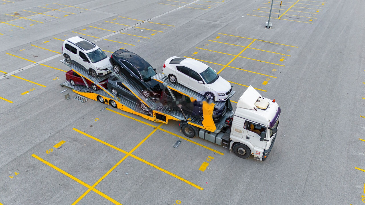 New Autotransporter semi-trailer STU 6 Car Carrier Trailer: picture 12
