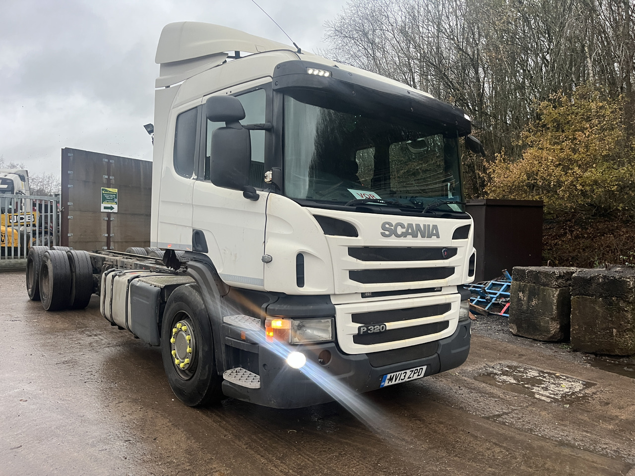 Scania P320 6x2 Chassis Cab - Cab chassis truck: picture 2 Scania P320 6x2 Chassis Cab - Cab chassis truck: picture 2