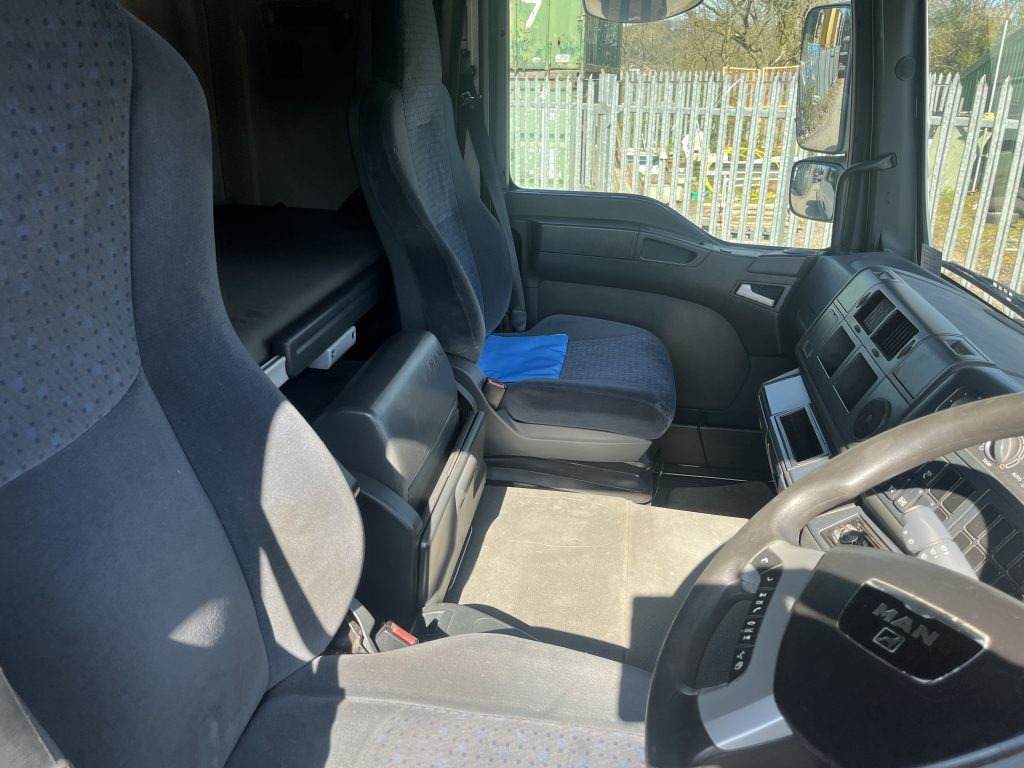 MAN TGA 26-430 6x2 Tractor Unit - Tractor unit: picture 5 MAN TGA 26-430 6x2 Tractor Unit - Tractor unit: picture 5