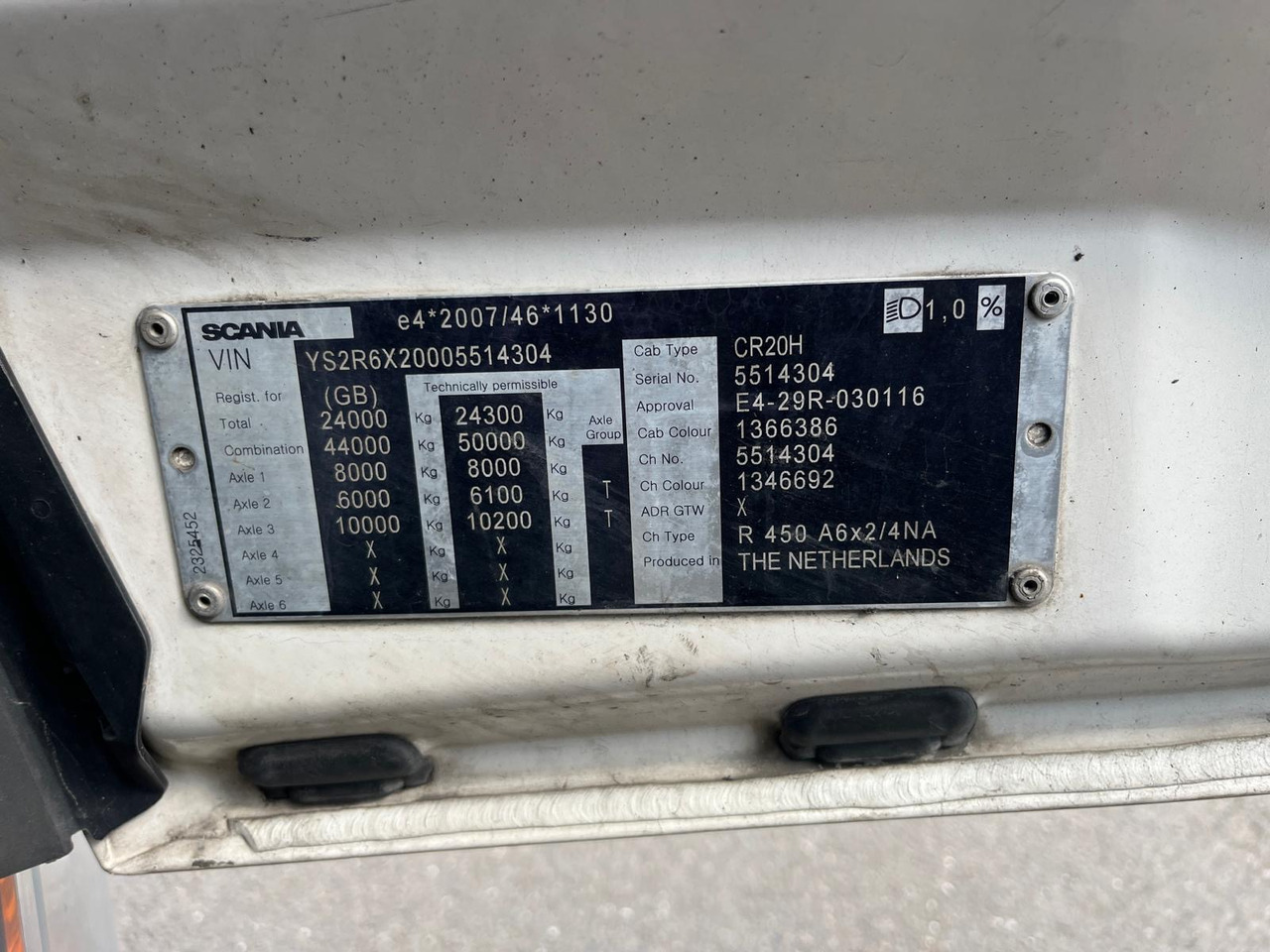 Scania R450 - Tractor unit: picture 5 Scania R450 - Tractor unit: picture 5