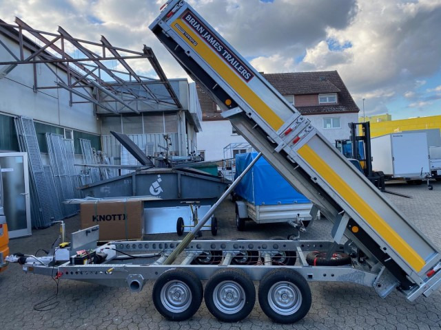 Brian James Cargo Tipper Heckkipper 3-achs, 526-4020-35-3-12, 4000 x 2000 x 300 mm, 3,5 to. - Tipper trailer: picture 1 Brian James Cargo Tipper Heckkipper 3-achs, 526-4020-35-3-12, 4000 x 2000 x 300 mm, 3,5 to. - Tipper trailer: picture 1