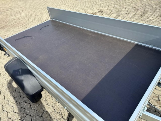 Humbaur HA 133015 mit KV, 1300 kg, 3030 x 1500 x 350 mm - Car trailer: picture 4 Humbaur HA 133015 mit KV, 1300 kg, 3030 x 1500 x 350 mm - Car trailer: picture 4