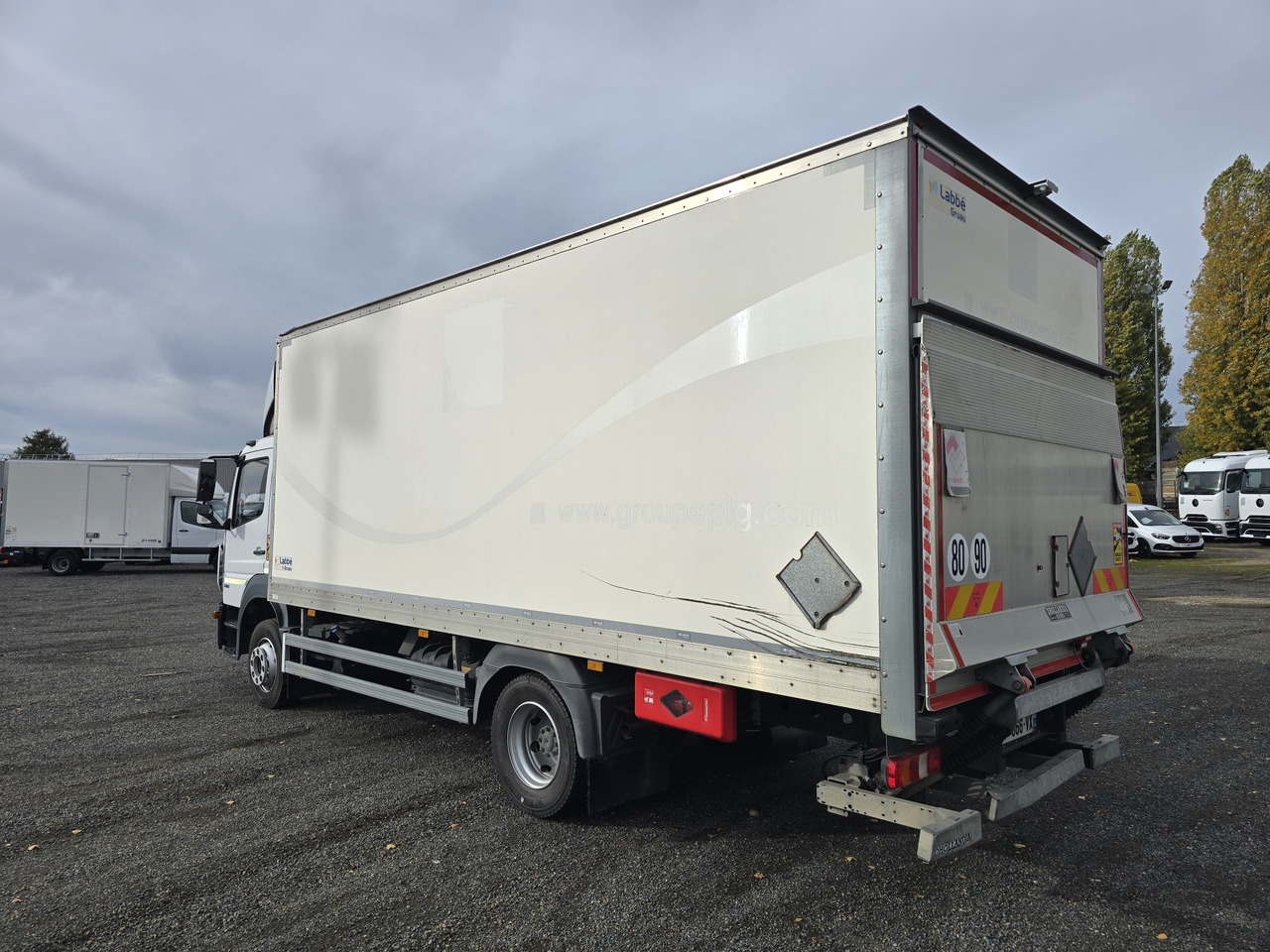 Box truck MERCEDES-BENZ Atego 1218 - Box - LIFT - SIDE DOOR - ADR: picture 7 Box truck MERCEDES-BENZ Atego 1218 - Box - LIFT - SIDE DOOR - ADR: picture 7