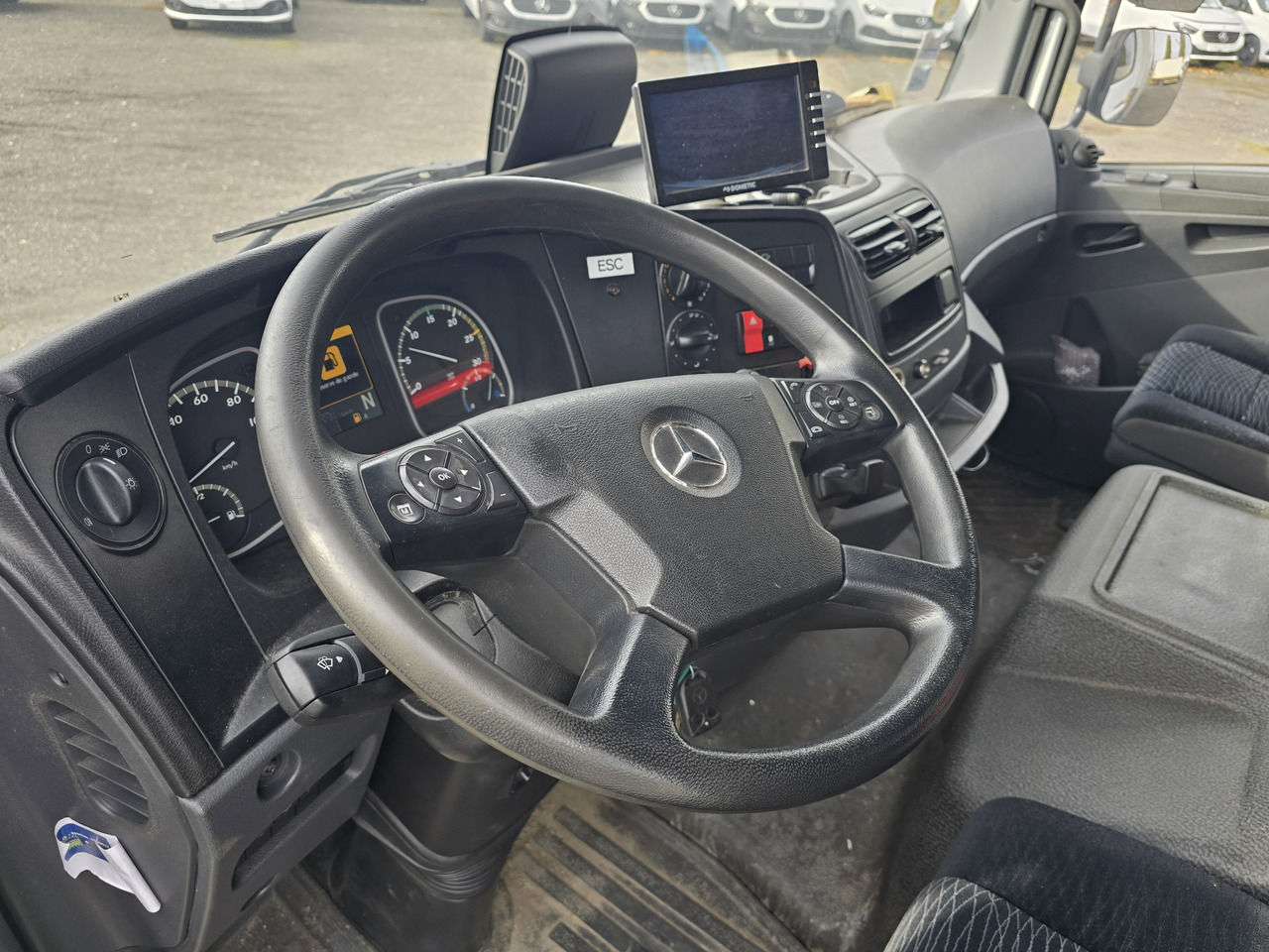 Box truck MERCEDES-BENZ Atego 1218 - Box - LIFT - SIDE DOOR - ADR: picture 16 Box truck MERCEDES-BENZ Atego 1218 - Box - LIFT - SIDE DOOR - ADR: picture 16