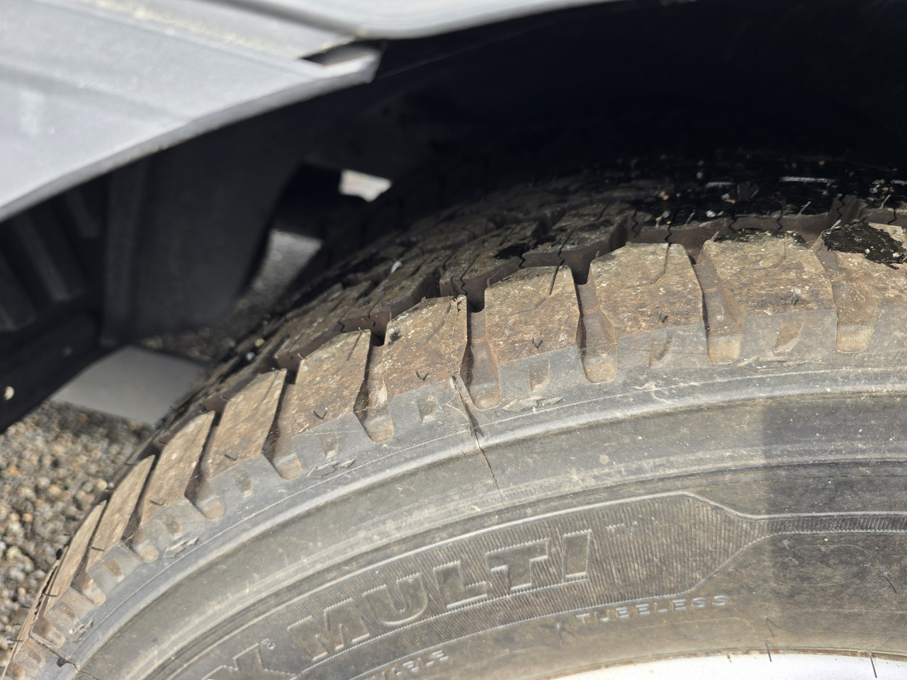 Box truck MERCEDES-BENZ Atego 1218 - Box - LIFT - SIDE DOOR - ADR: picture 9 Box truck MERCEDES-BENZ Atego 1218 - Box - LIFT - SIDE DOOR - ADR: picture 9