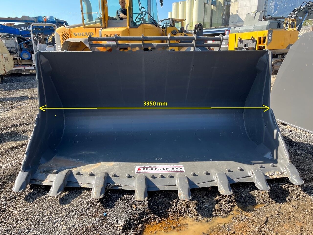 Balavto Loader bucket 3350 mm - Loader bucket: picture 3 Balavto Loader bucket 3350 mm - Loader bucket: picture 3