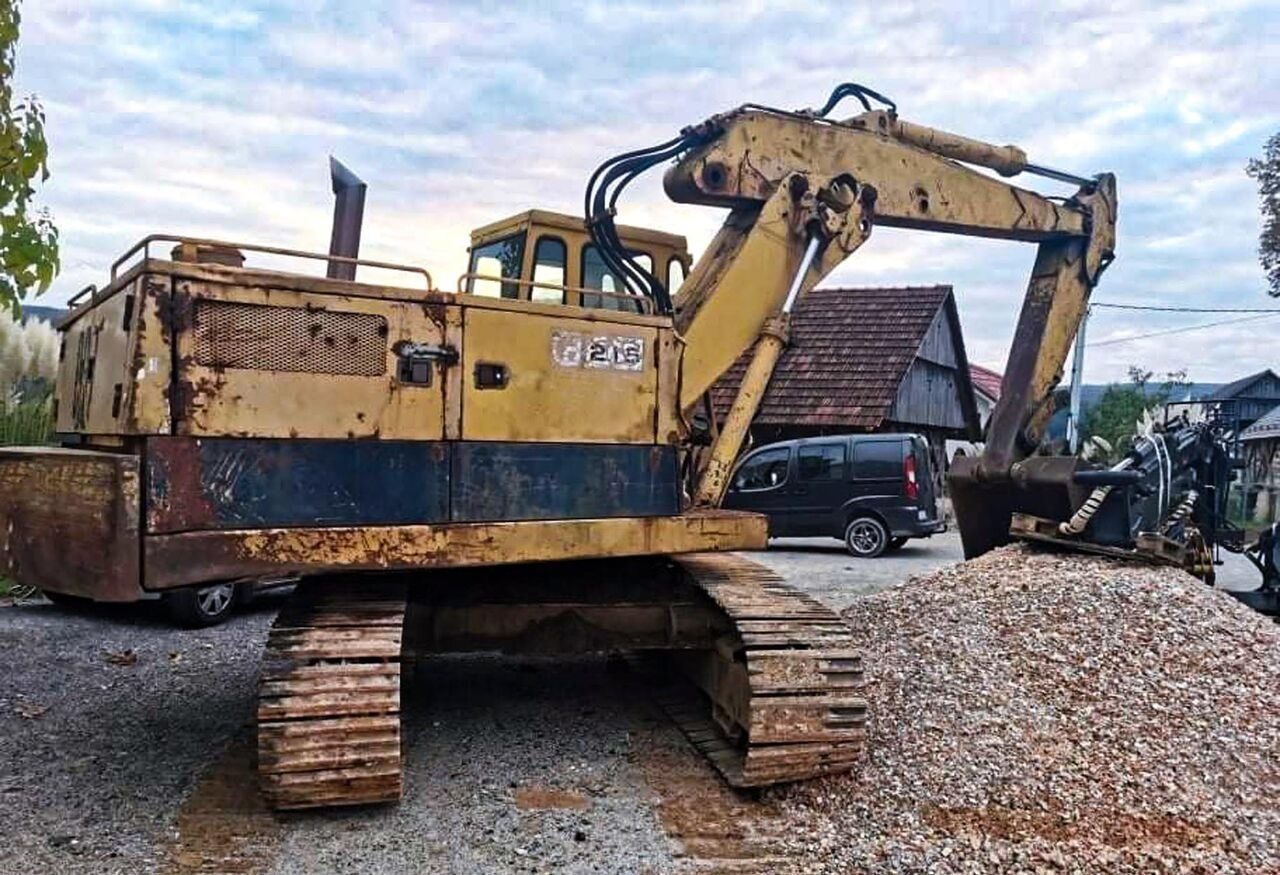 Caterpillar 215 - Crawler excavator: picture 1 Caterpillar 215 - Crawler excavator: picture 1