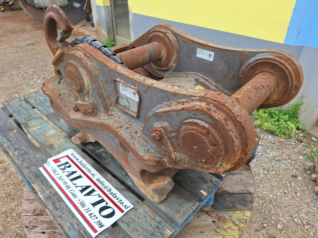 Quick coupler UNI 70 for 13-18 ton excavators - Quick coupler for Construction machinery: picture 2 Quick coupler UNI 70 for 13-18 ton excavators - Quick coupler for Construction machinery: picture 2