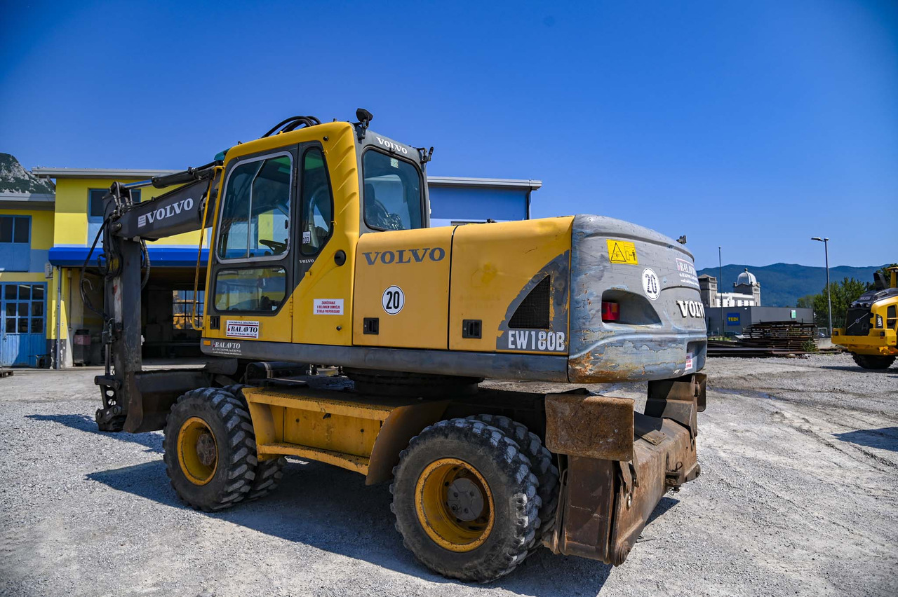 VOLVO EW180B - Wheel excavator: picture 4 VOLVO EW180B - Wheel excavator: picture 4