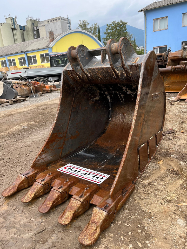 Volvo Digging bucket 1000 mm - Excavator bucket: picture 3 Volvo Digging bucket 1000 mm - Excavator bucket: picture 3