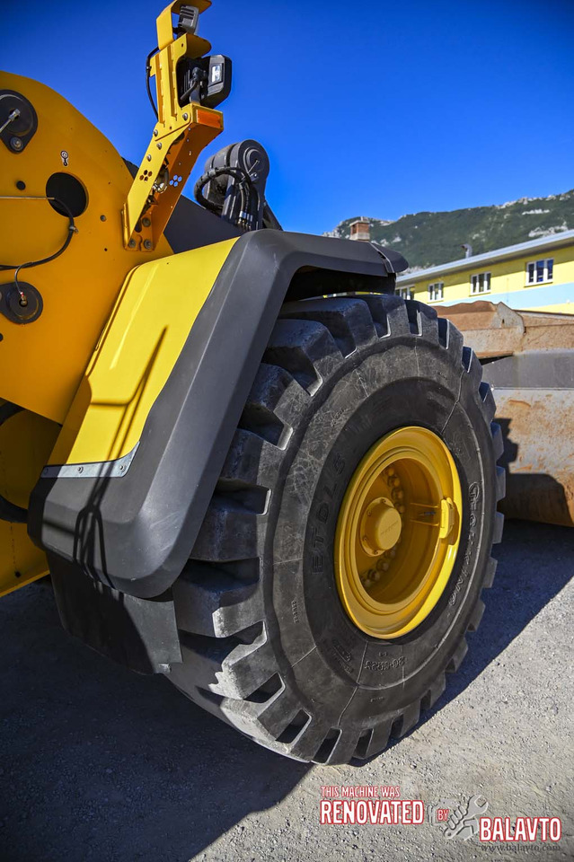 Wheel loader Volvo L180H: picture 29
