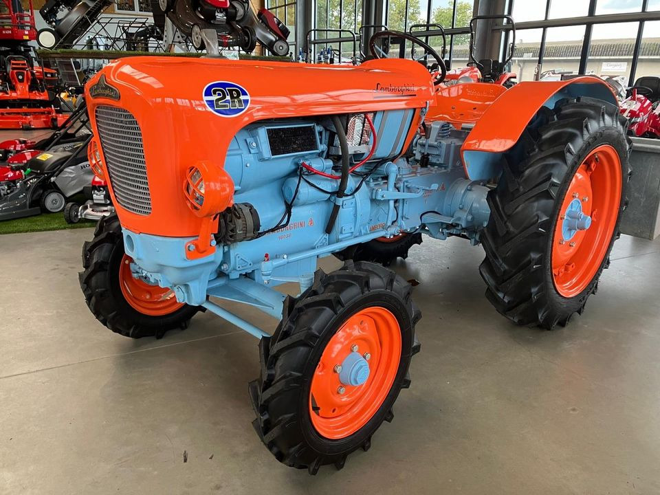 Lamborghini 2 R Typ FL3 Sammlerstück Oldtimer - Farm tractor: picture 1 Lamborghini 2 R Typ FL3 Sammlerstück Oldtimer - Farm tractor: picture 1