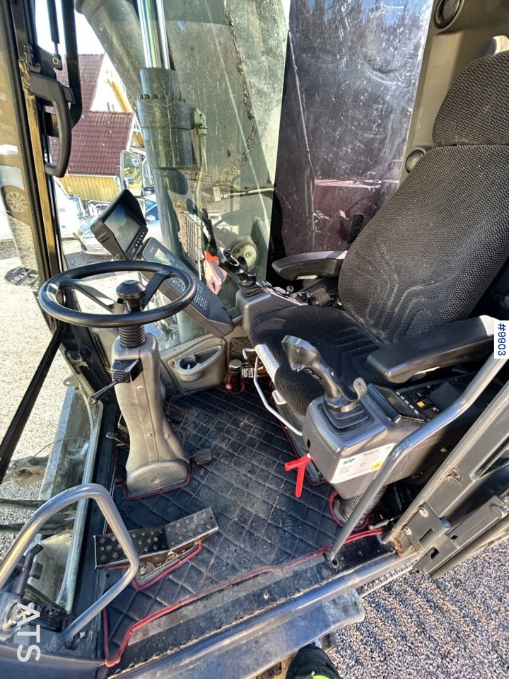 Atlas 160 wheel excavator with tiltrotator and attachments - Wheel excavator: picture 5 Atlas 160 wheel excavator with tiltrotator and attachments - Wheel excavator: picture 5